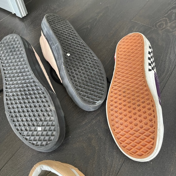 4 pairs of vans - Picture 4 of 6